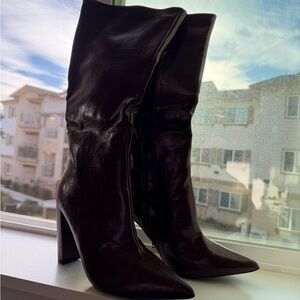 Chic Brown Croc-Embossed Heeled Boots